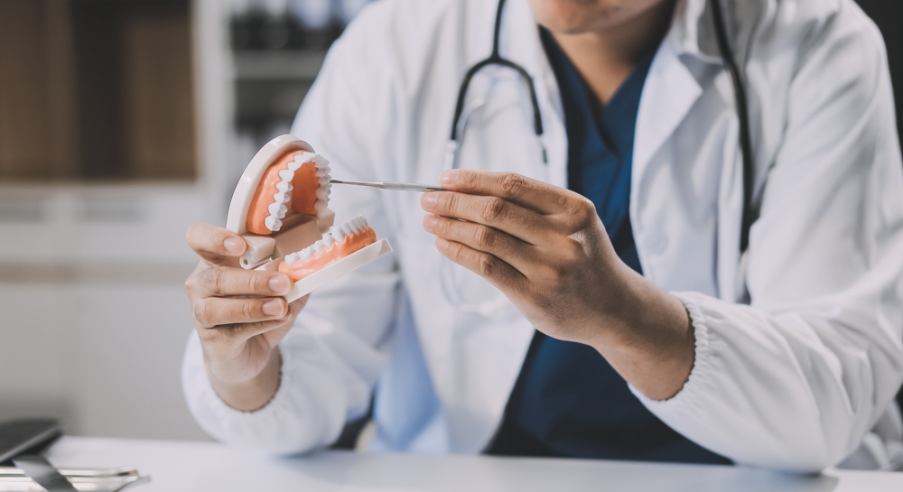 Duurzame verzorgingstips voor een schoon en fris kunstgebit – Leef.nl